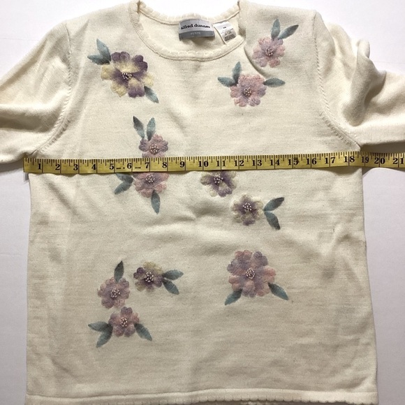 Alfred Dunmer Scallop Knitted Top with Beaded floral - Picture 6 of 8